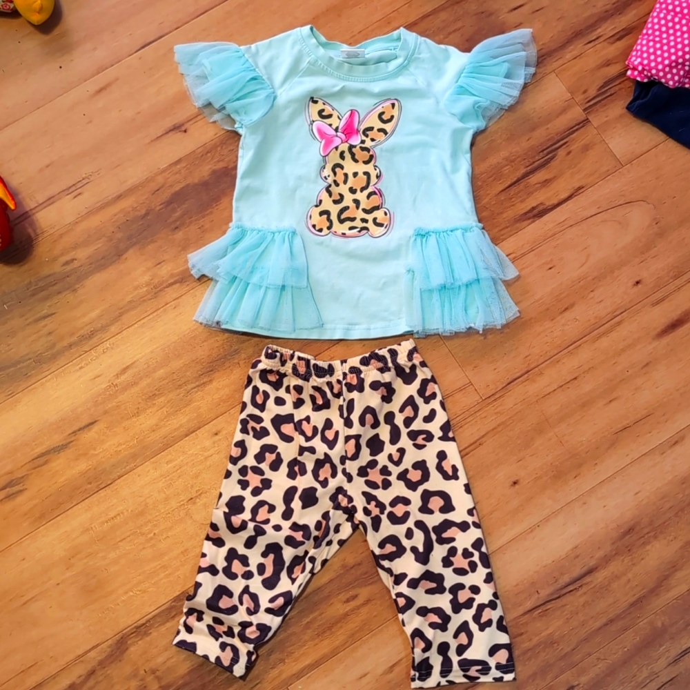Size 4 girls two pieces leopard Easter bunny outfit